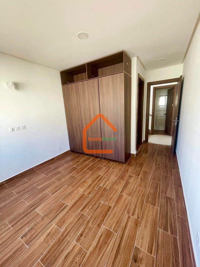 DUPLEX EN VENTE