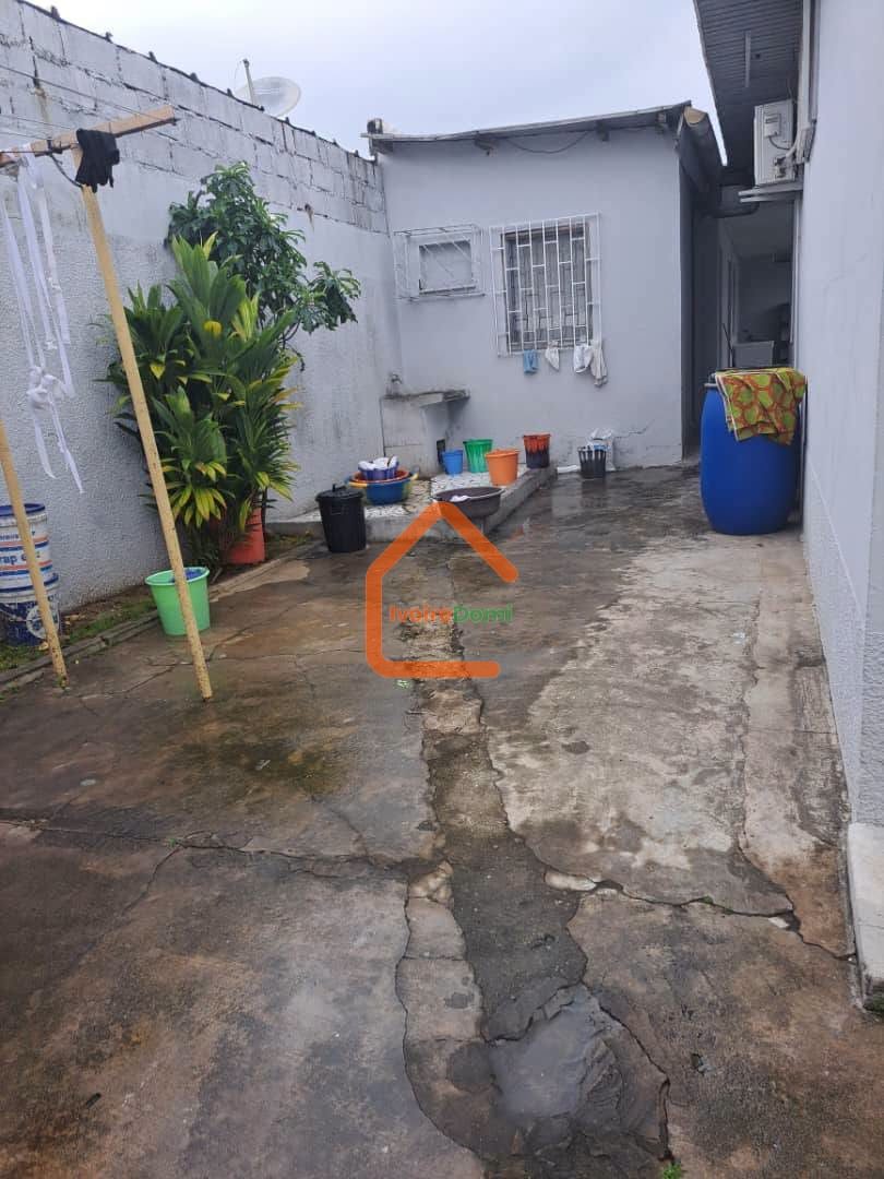 VILLA BASSE EN VENTE