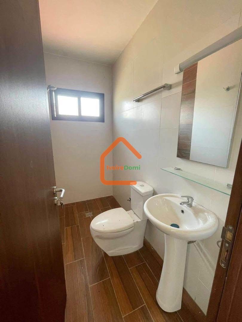 DUPLEX EN VENTE