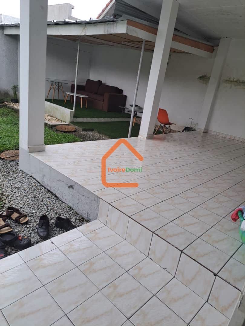 VILLA BASSE EN VENTE