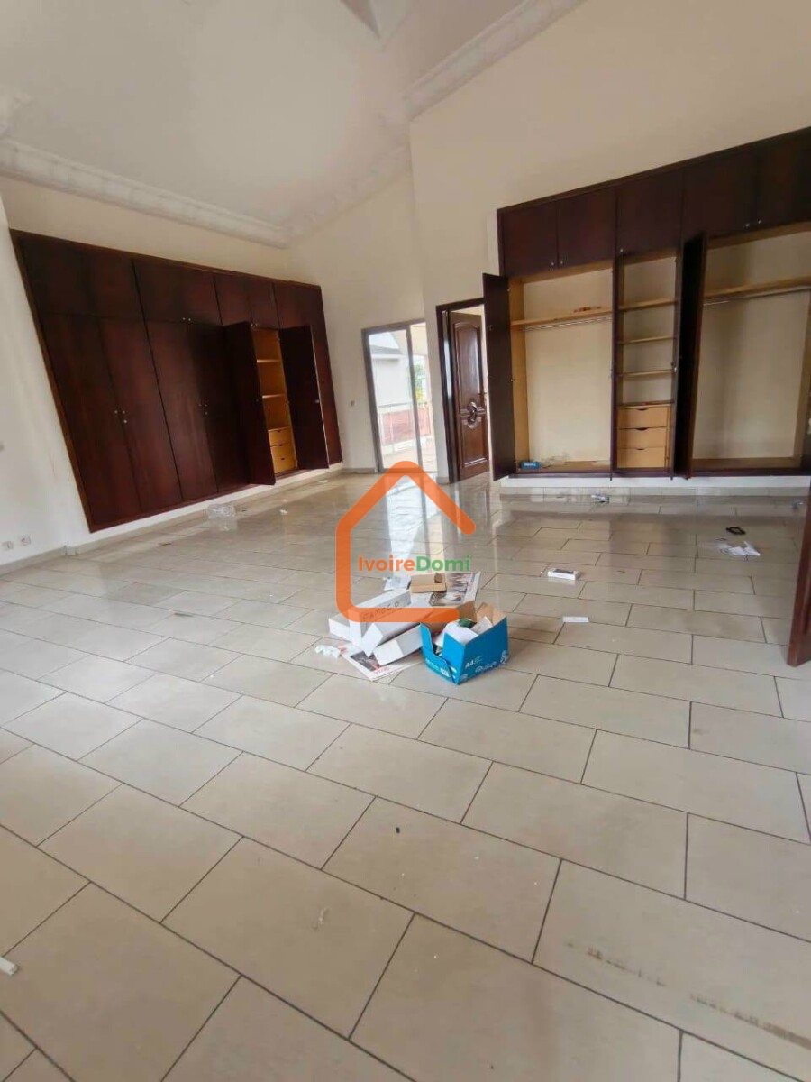 VILLA EN VENTE