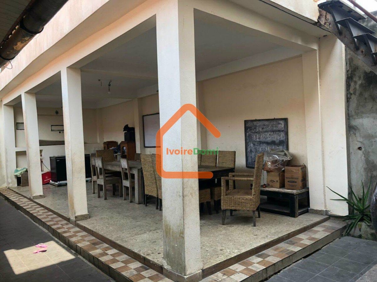 VILLA EN VENTE