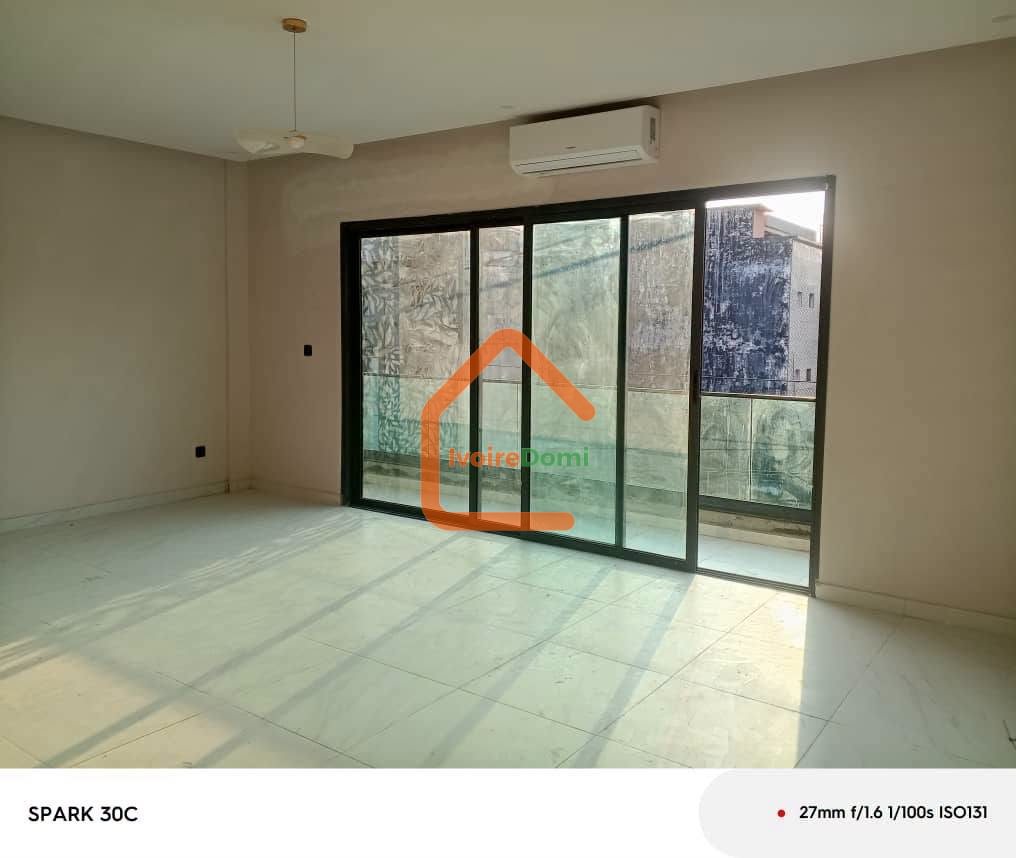 D’UNE VILLA BASSE 4 PIÈCES À SONGON ADIAPOTÉ