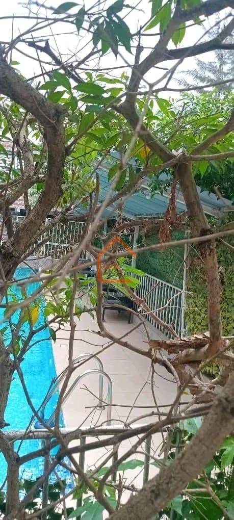 DIRECT COCODY ANGRÉ NOUVEAU CHU Un appartement de 5 pièces très bien situé