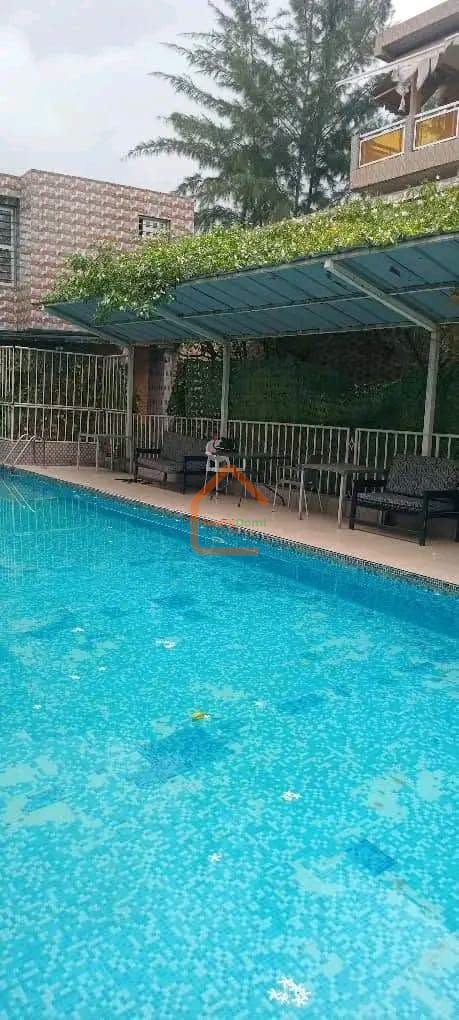 DIRECT COCODY ANGRÉ NOUVEAU CHU Un appartement de 5 pièces très bien situé