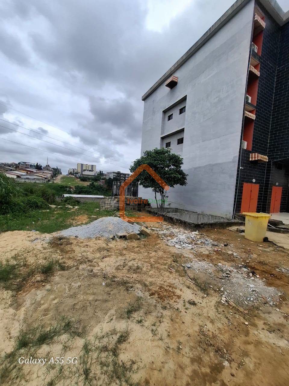 TERRAIN EN VENTE