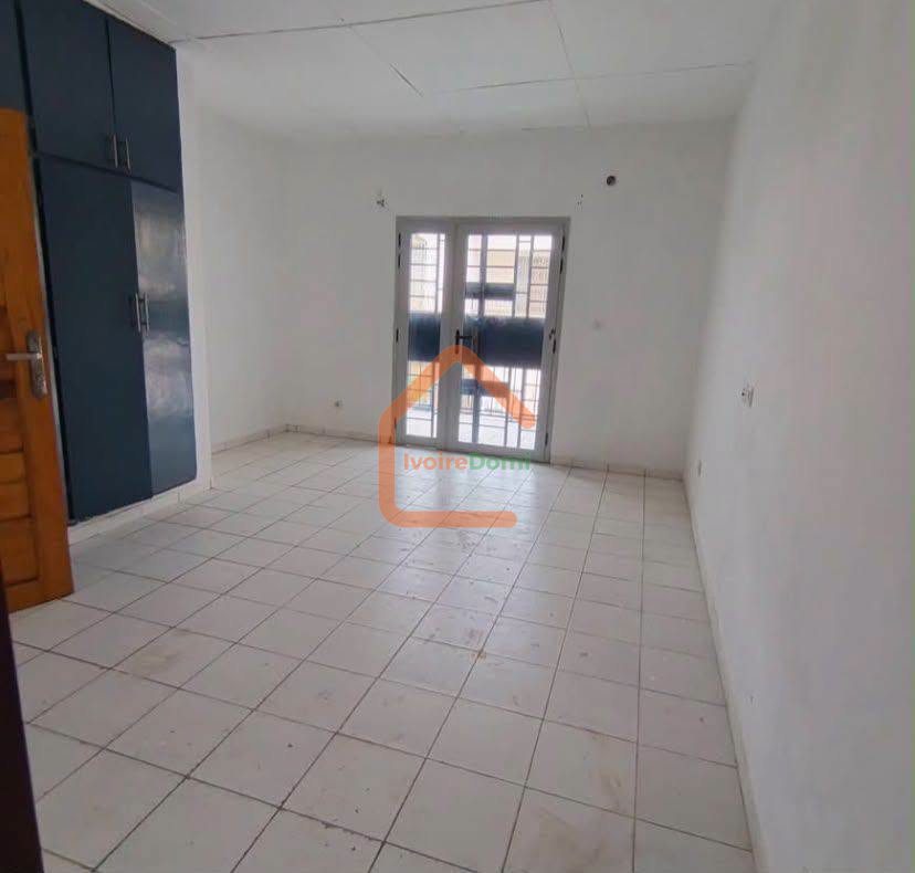 Villa duplex de 5 pièces