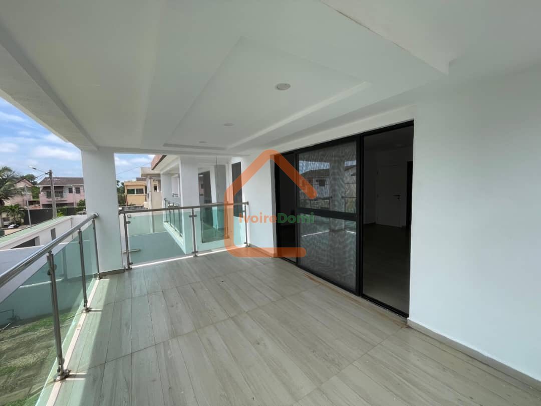 Villa duplex de 7 pièces