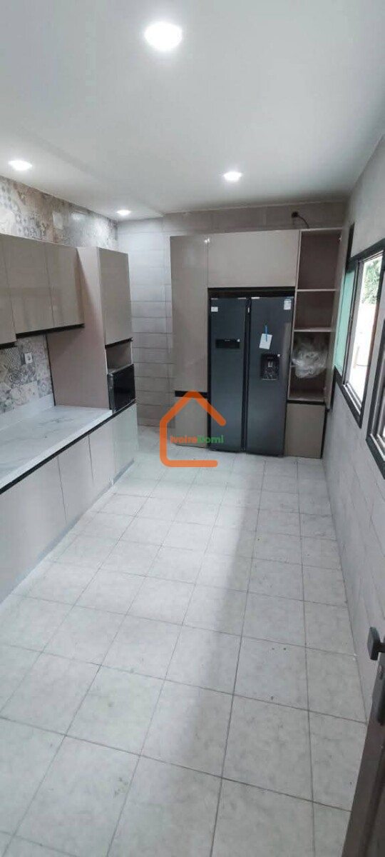 Villa de 11 pièces à vendre Riviera abata cité du port