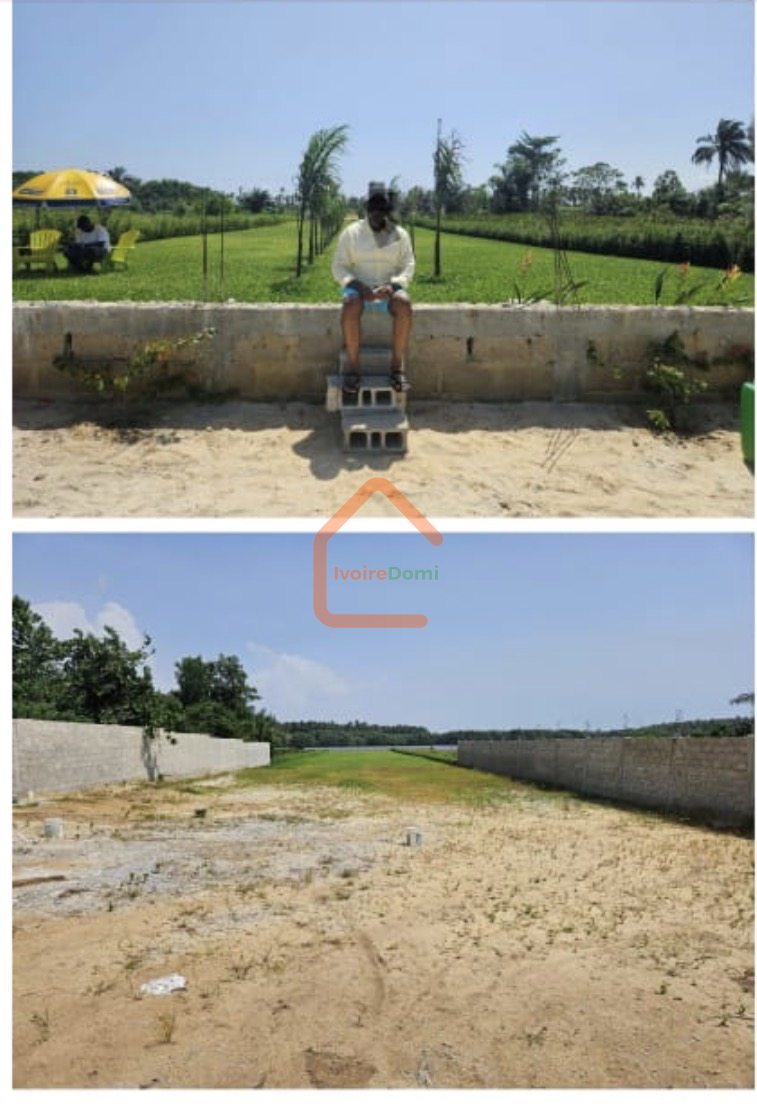 Terrain 3500m2 bordure lagune à la baie des milliardaires