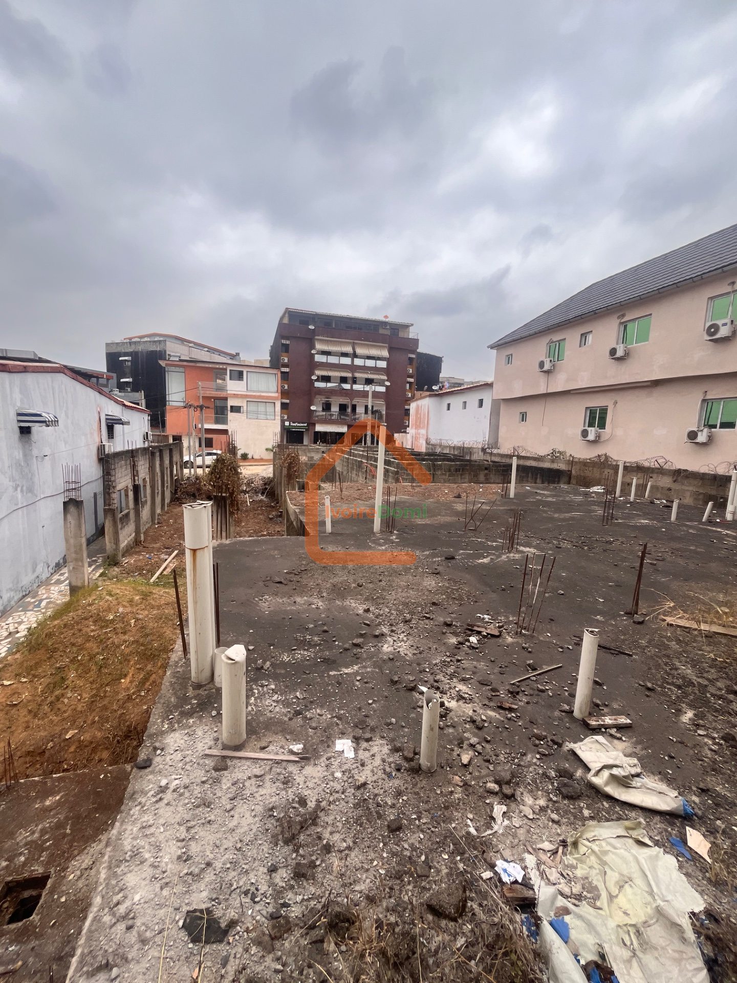 Immeuble inachevé à vendre
