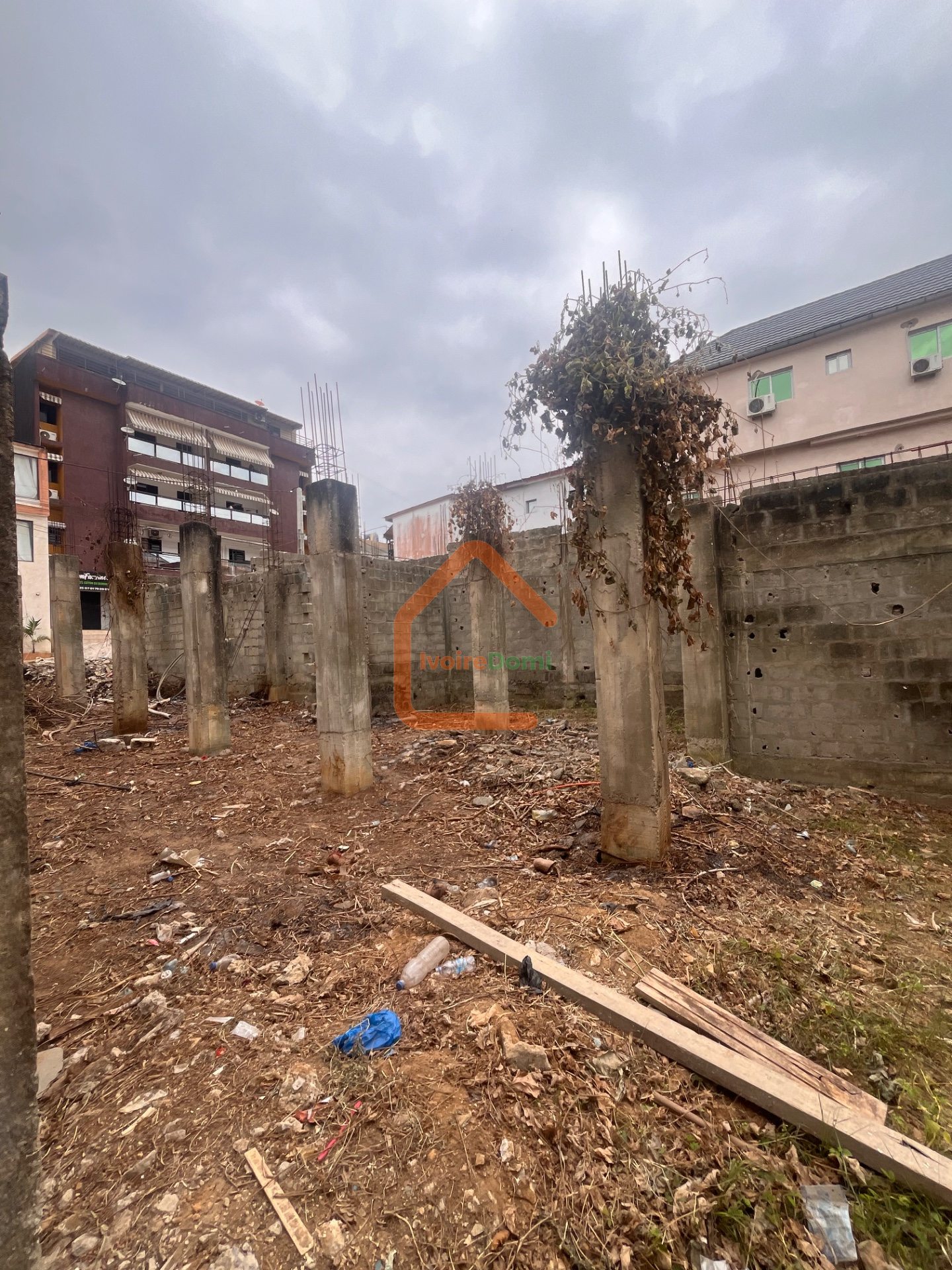 Immeuble inachevé à vendre