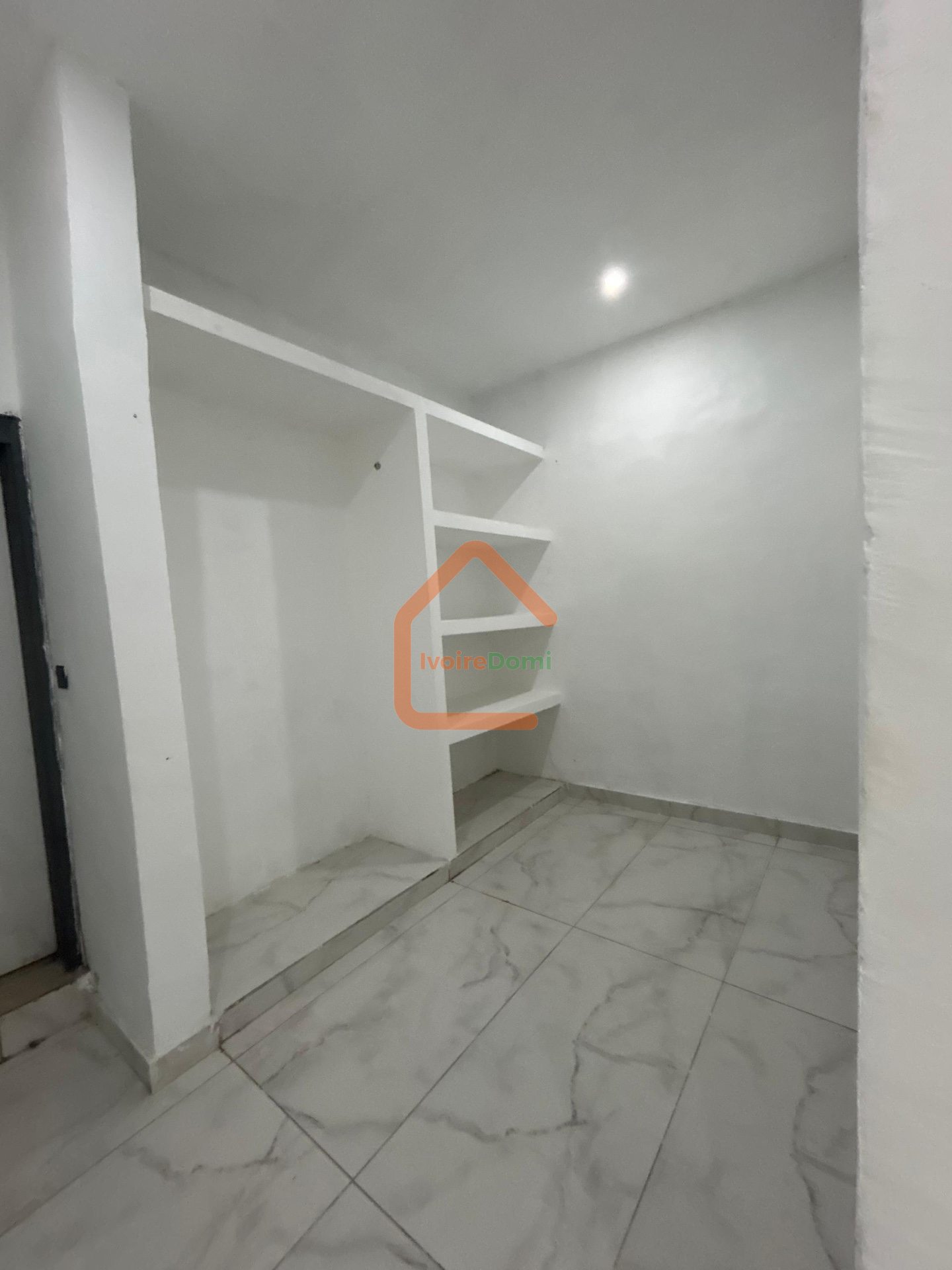 Villa d’architecte 8 pièces à vendre à Cocody Riviera 3