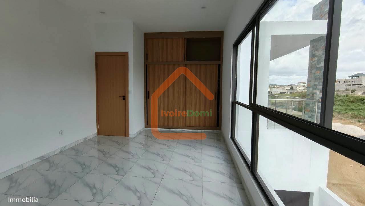 DUPLEX EN VENTE