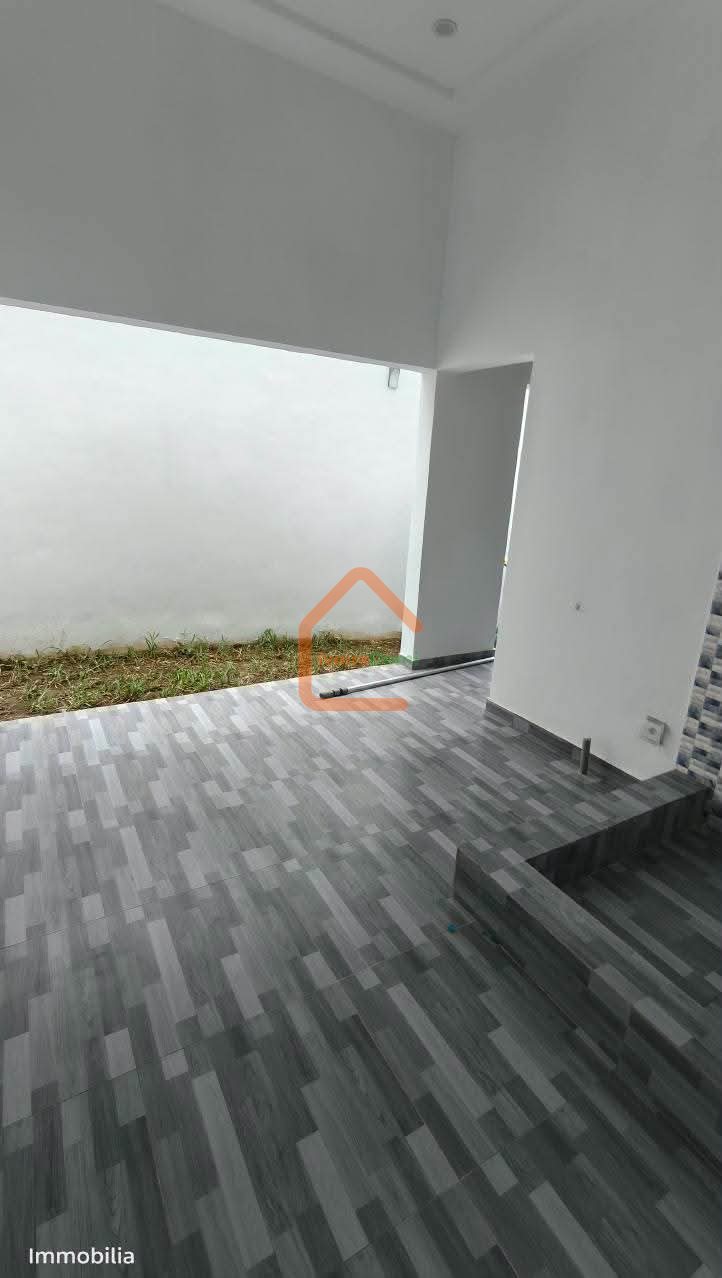 DUPLEX EN VENTE