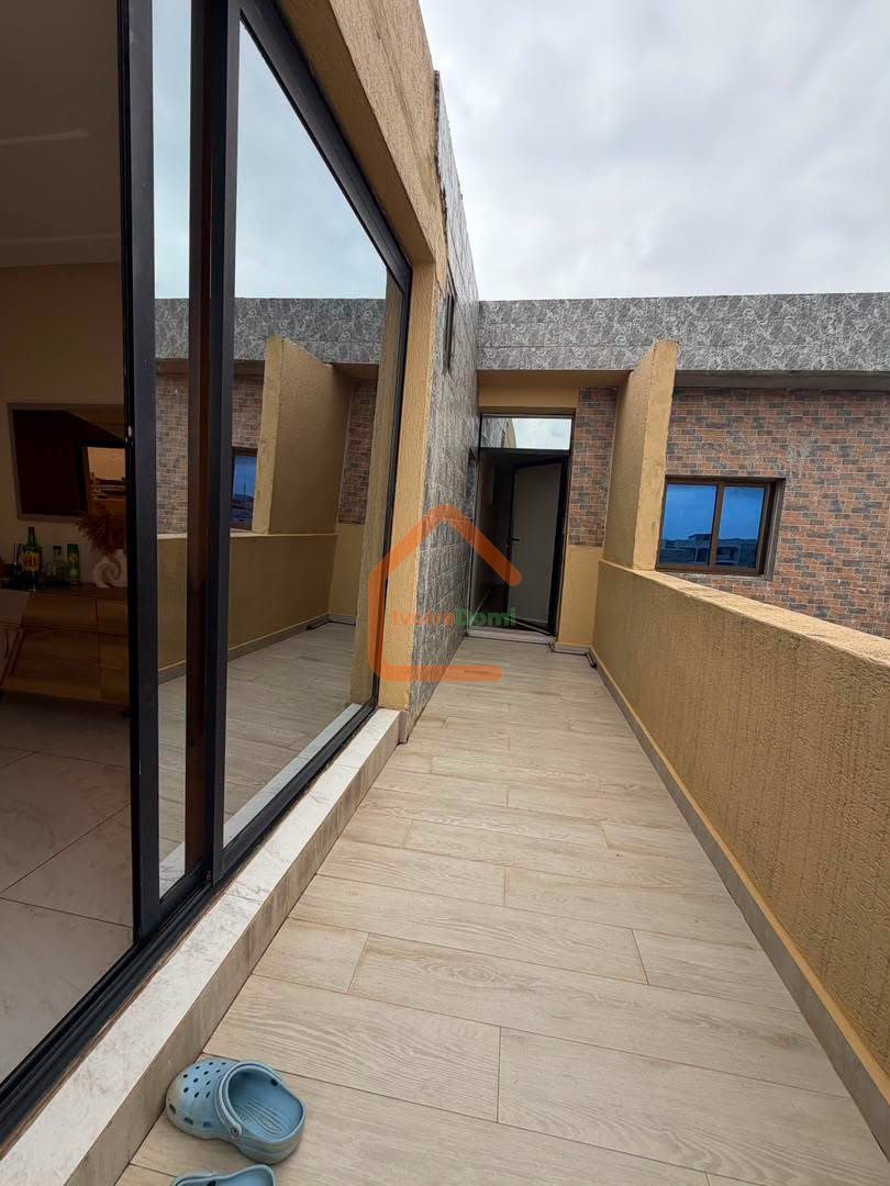 INMMEUBLE EN VENTE A YOPOUGON