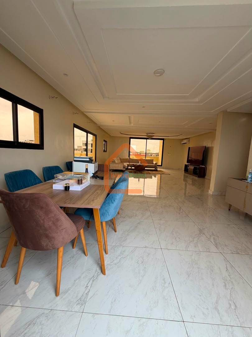 INMMEUBLE EN VENTE A YOPOUGON