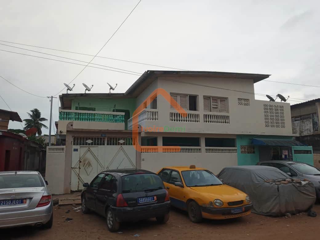 VILLA BASSE EN VENTE