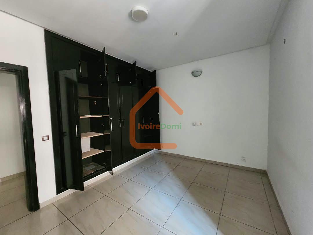 Appartement de 4 pièces bon standing et sécurisé