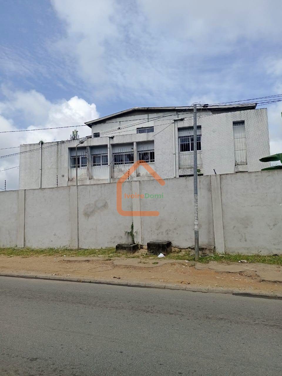 VILLA BASSE EN VENTE