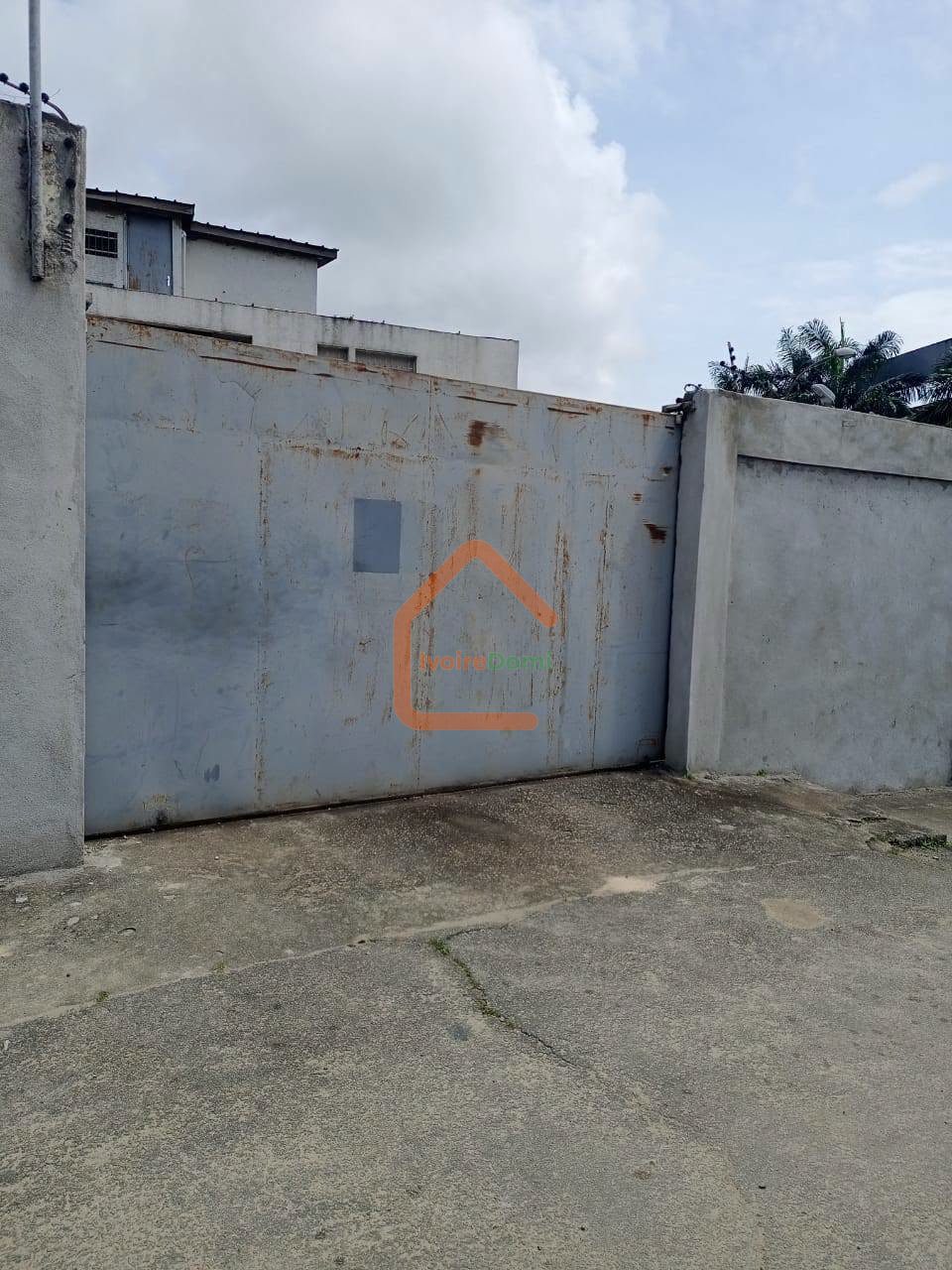 VILLA BASSE EN VENTE