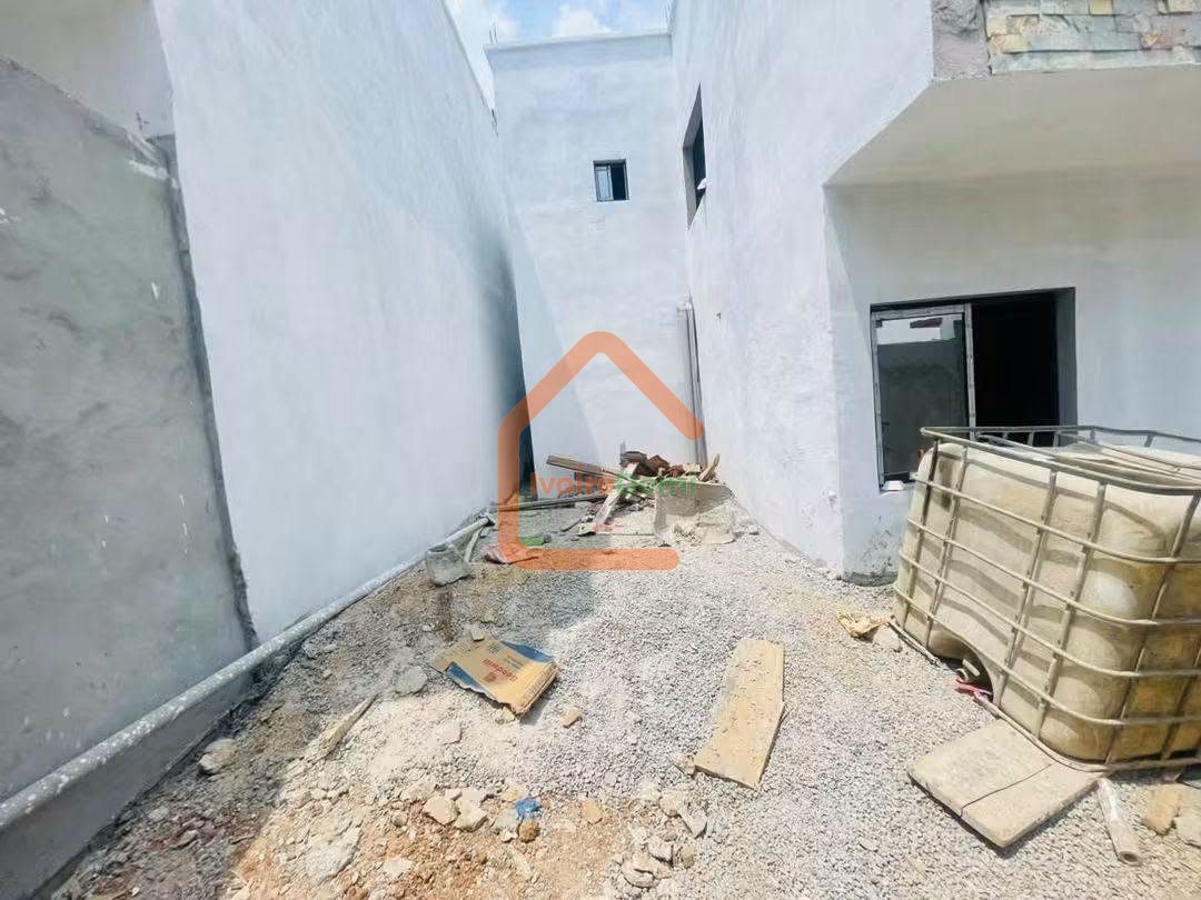 VILLA BASSE EN VENTE