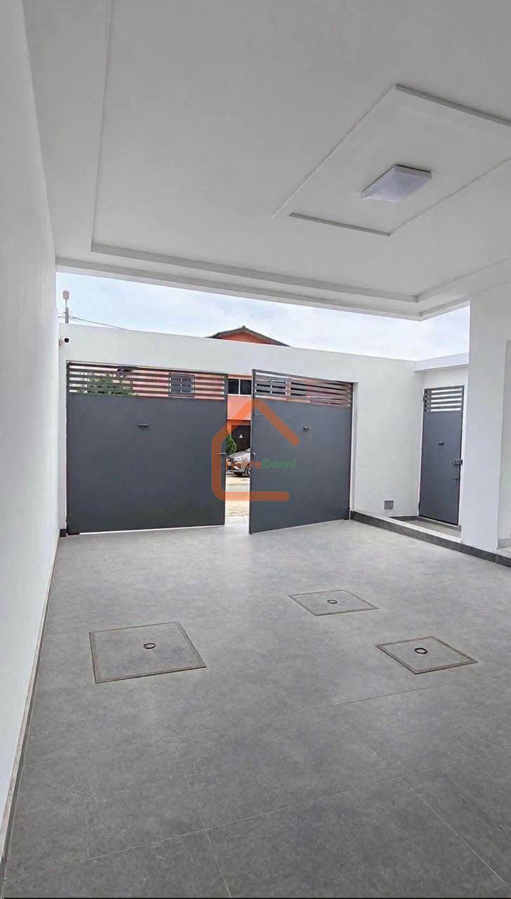 VILLA BASE 4 PIECES INACHEVEE AVEC DALLE/BINGERVILLE cité TP N’zi kan