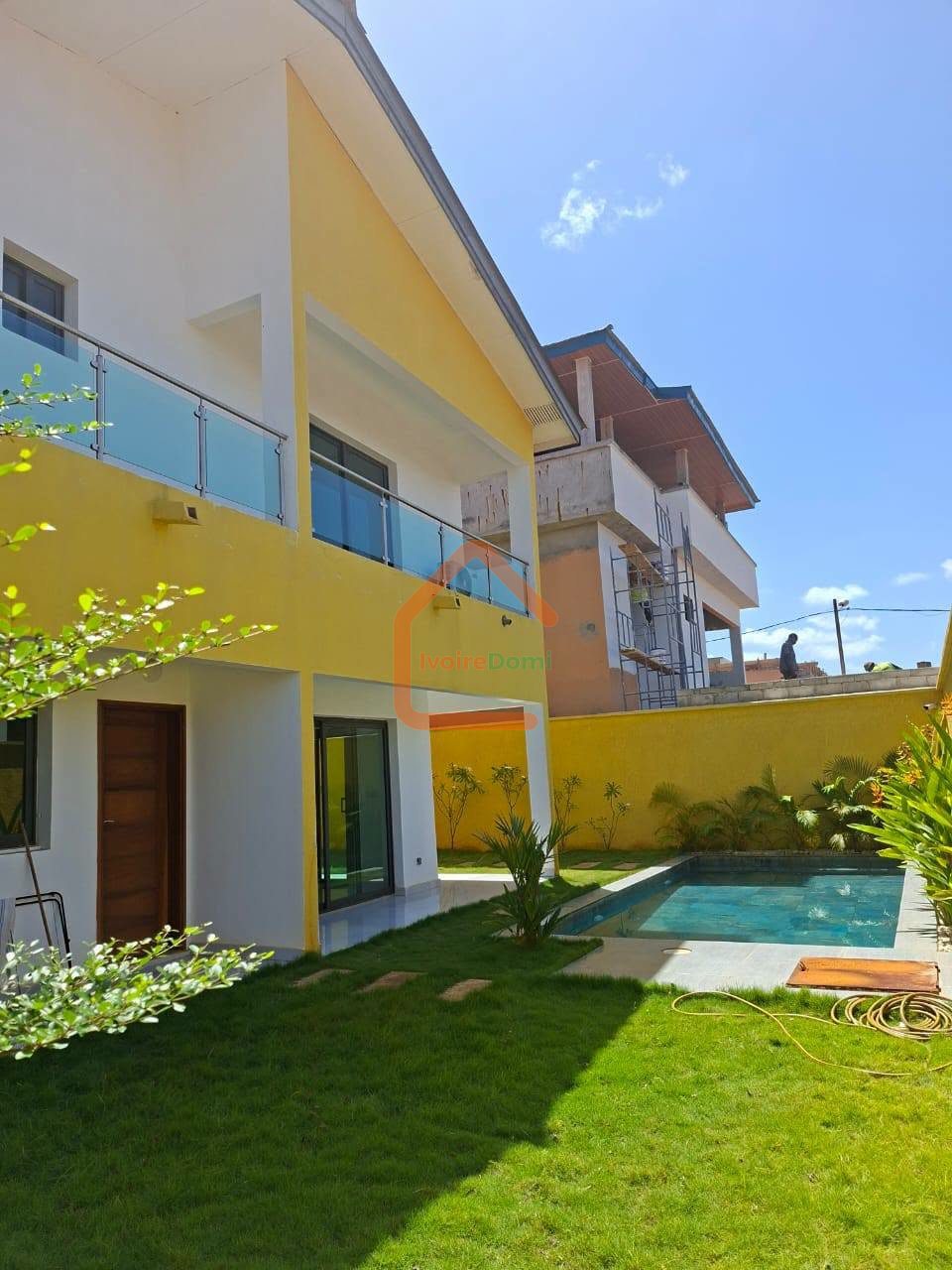 DUPLEX EN VENTE