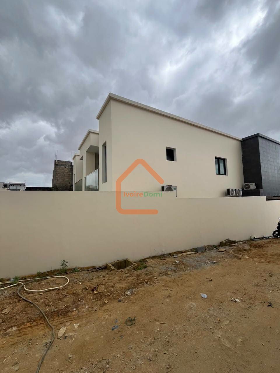 VILLA EN VENTE A ANGRE CHU