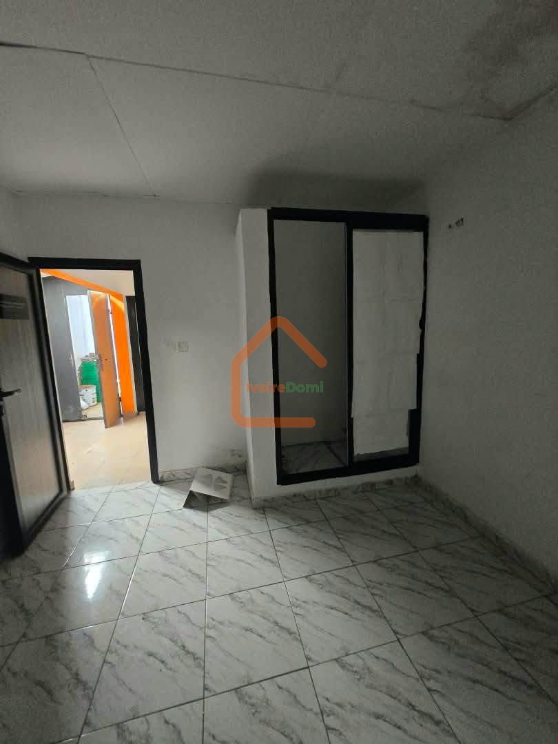 DUPLEX EN VENTE