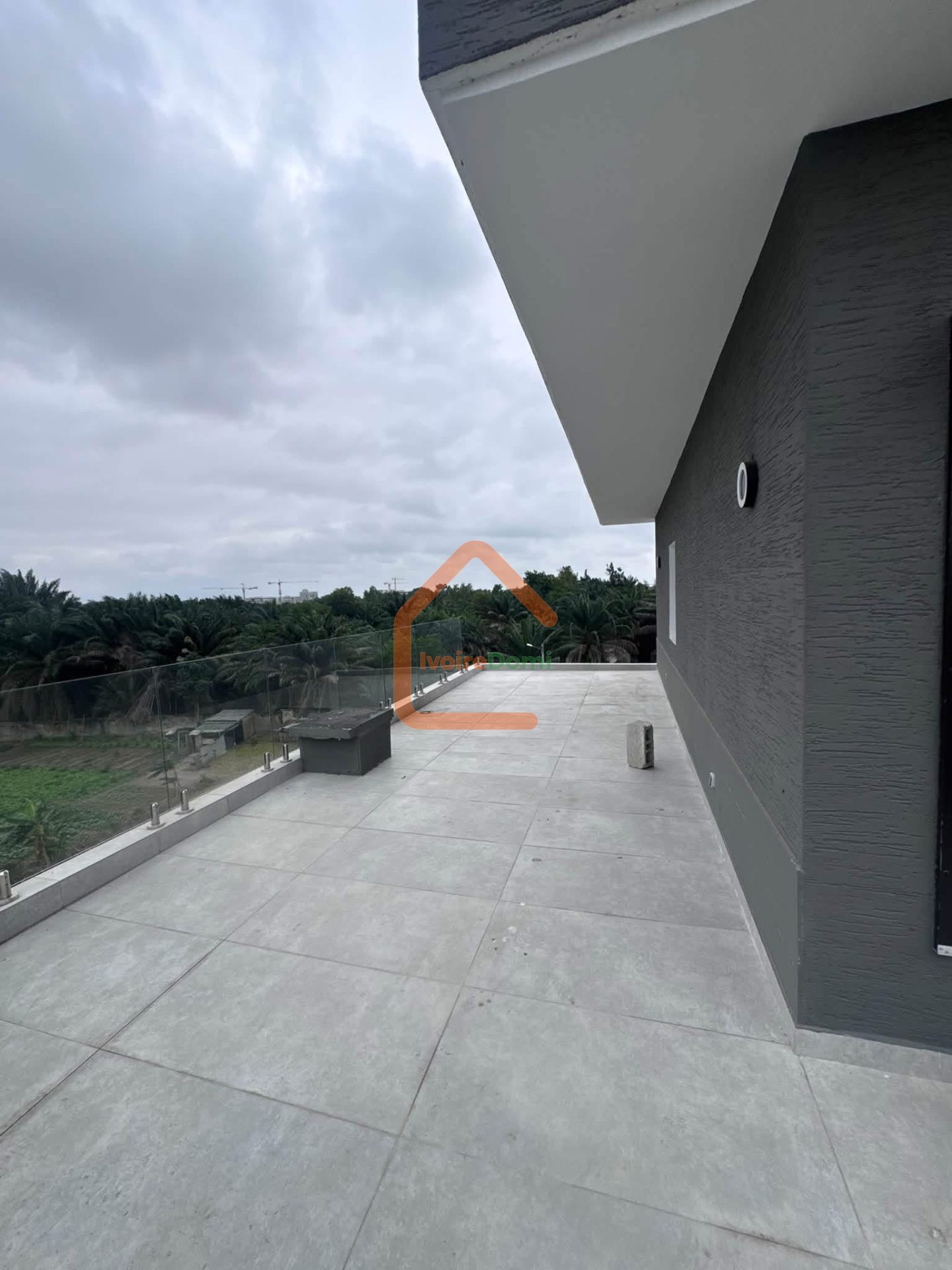 DE NOUVEAUX APPARTS F3 &F2 A LA RIVIERA ABATTA RESIDENTIELLE