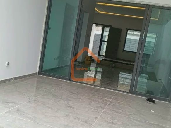 Villa duplex de 7 pièces