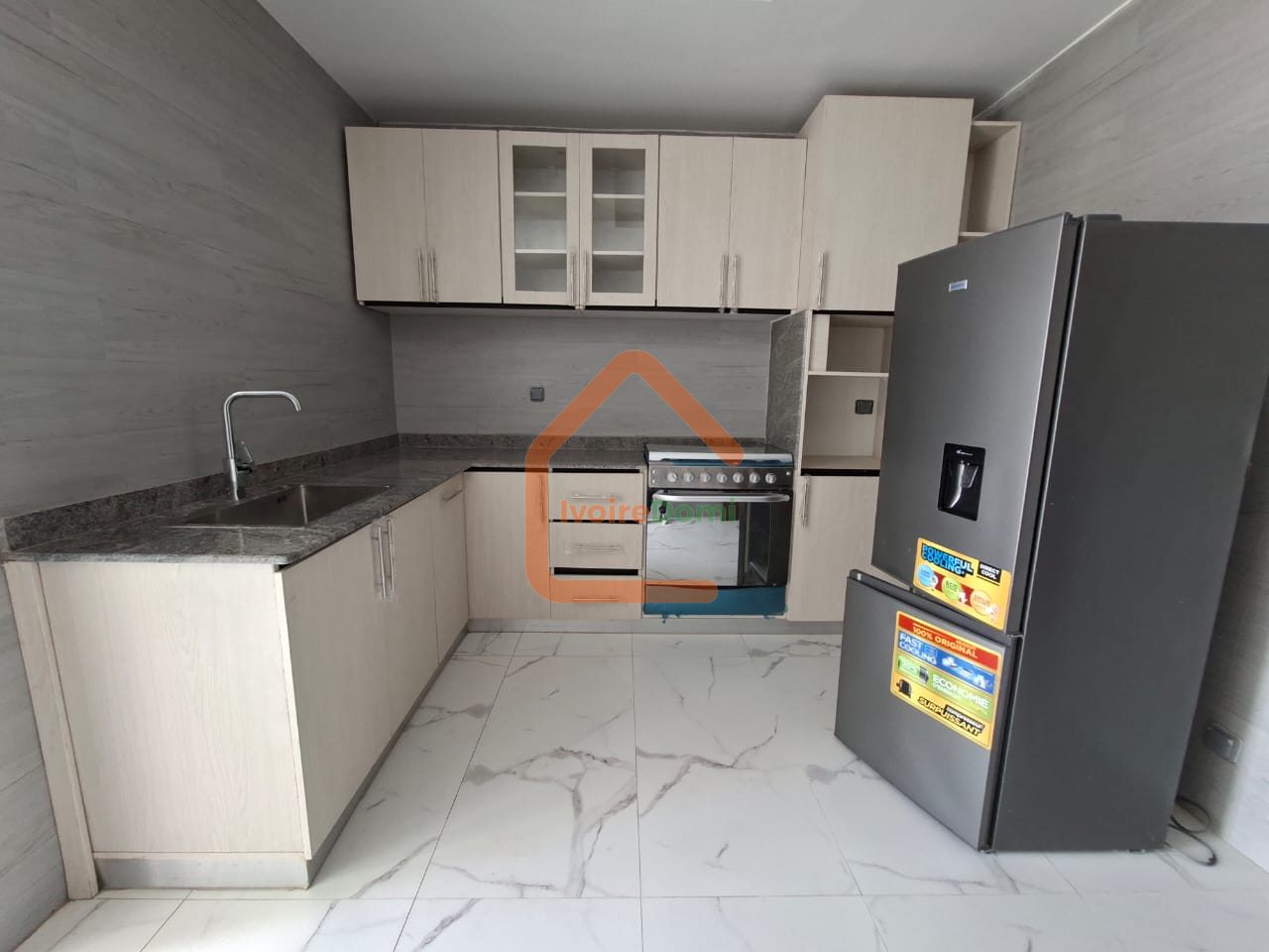 APPARTEMENT DE 3 PIÈCES EN FINITION À M’BADON