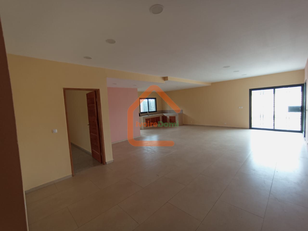 VILLA BASSE EN VENTE
