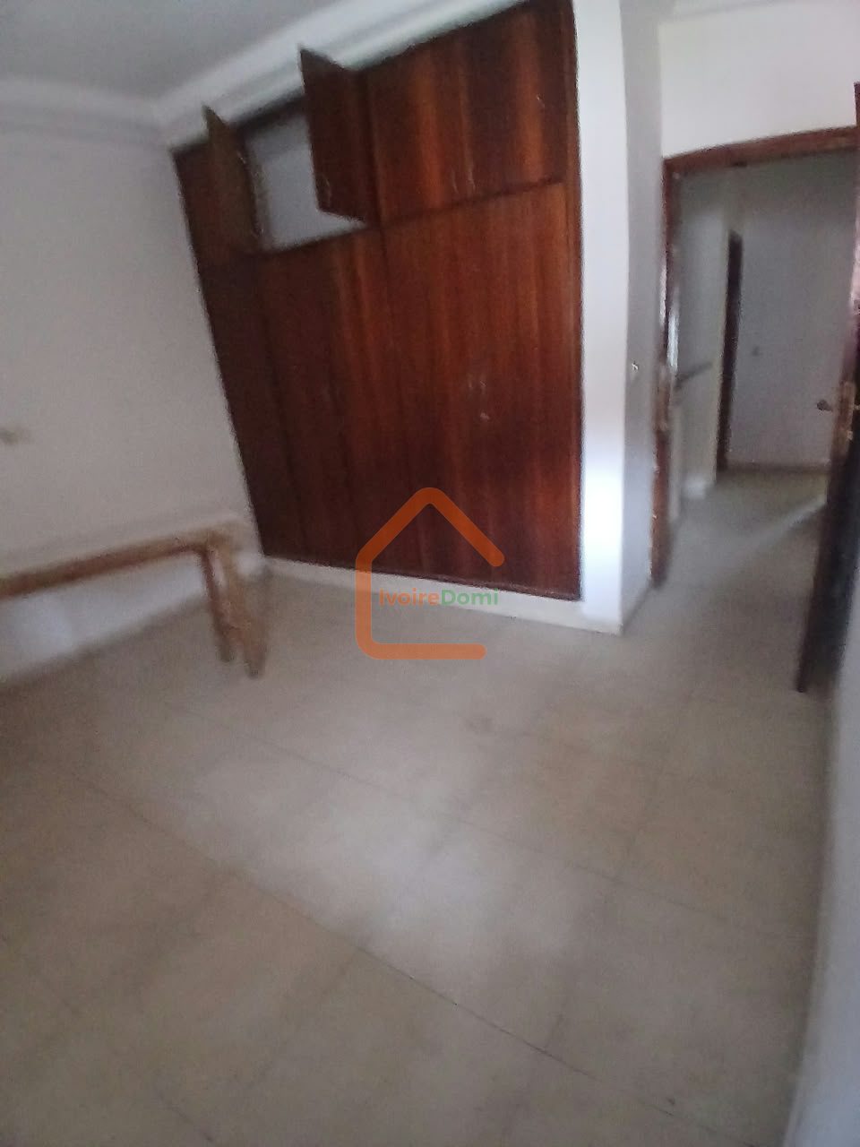VILLA DUPLEX 4 PIECES +1 DEPENDANCE A LOUER