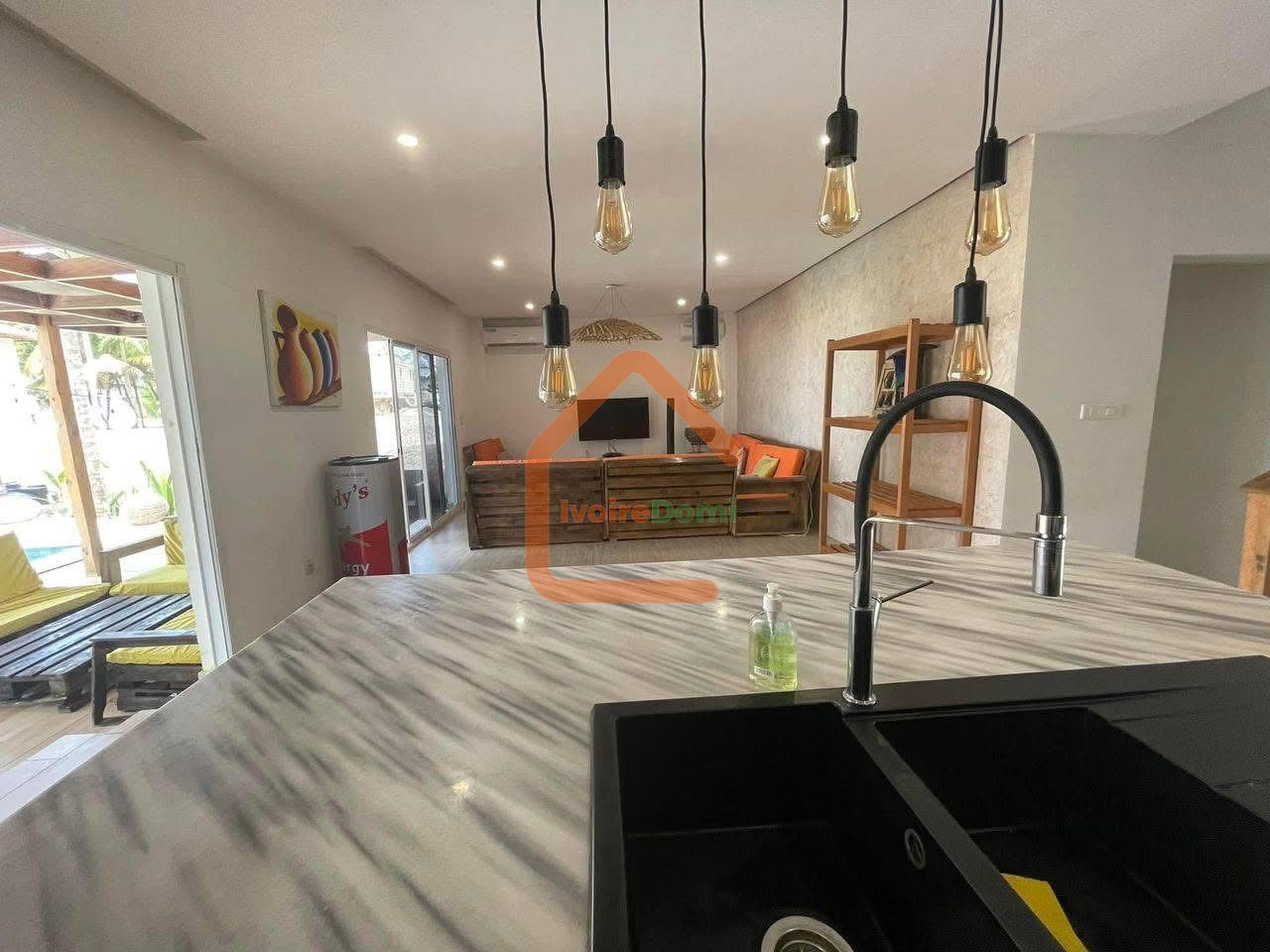 DUPLEX EN VENTE
