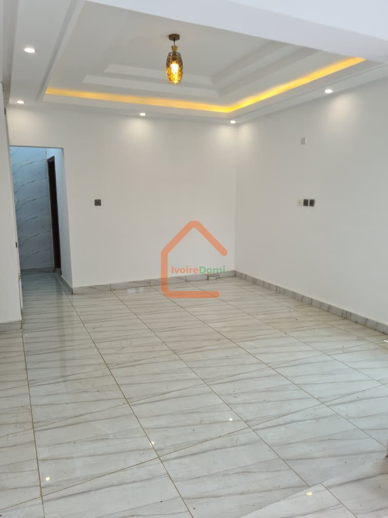 APPARTEMENT 3 PIECES CHU ANGRE